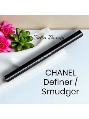 Chanel  Definer Smudger  Dual Tip Eyeshadow Brush    ~NEW~